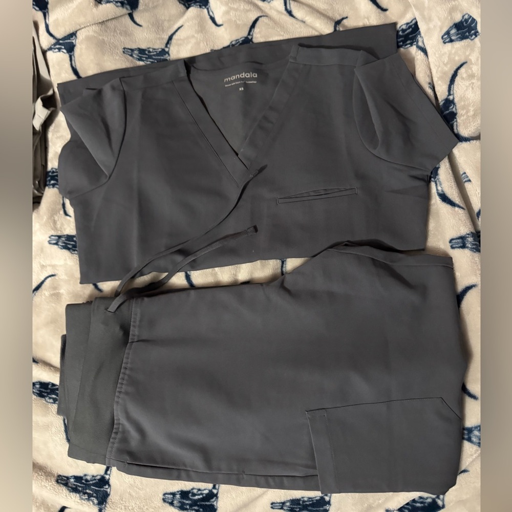 Mandala scrubs